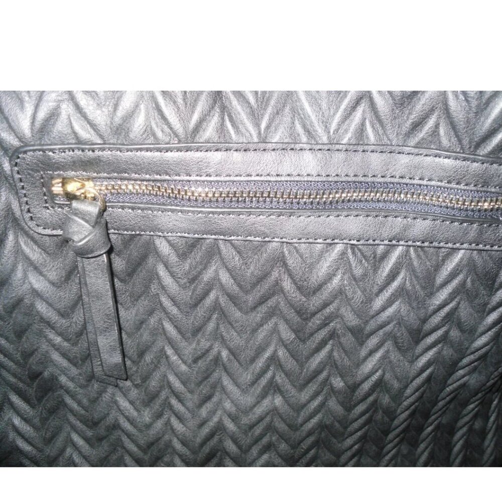 Moda Luxe black w/Tassel purse handbag tote Black Zinnia Gold Quilted Woven Look - Picture 6 of 9